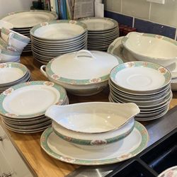 Warwick China - Wheeling West Virginia - 1940's -81 pieces.  Only selling as a set! 