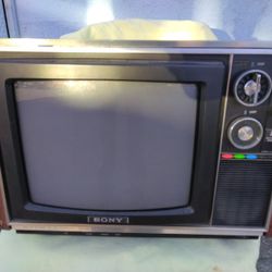 1980s Sony Trinitron Tv For Parts 