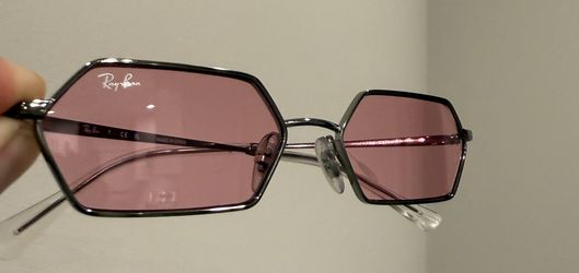 RAY BAN
