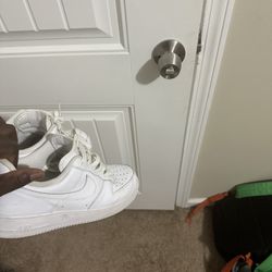 25$