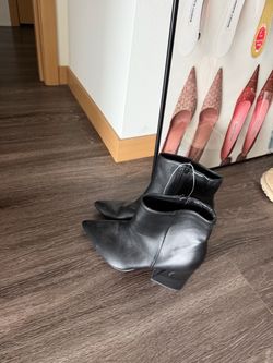Black Boot Heels