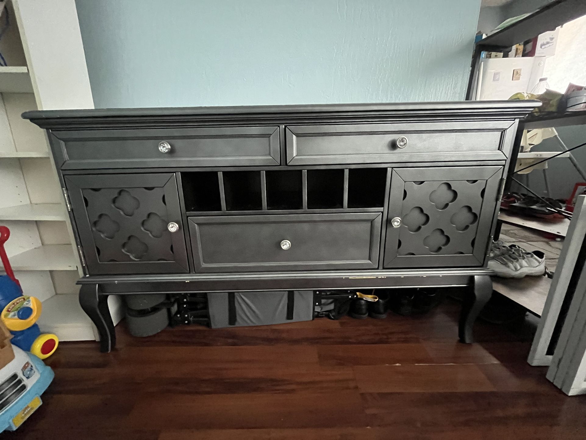 TV Stand/Dresser