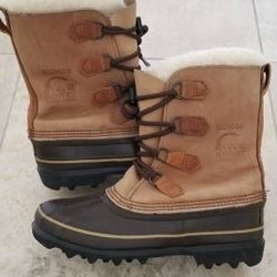 Sorel Caribou Bighorn Snow Boots Mens barely used, retail $190, sell 