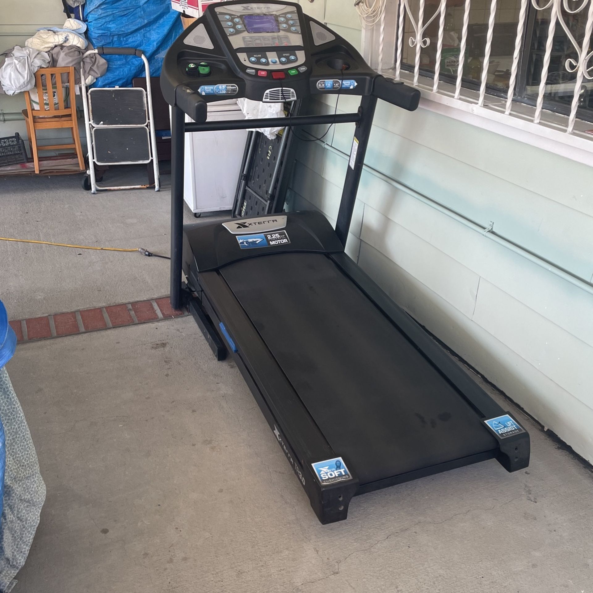 XTERIA Treadmill