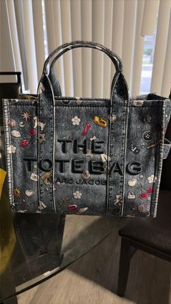 Brand NEW Marc Jacob’s 160 OBO