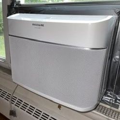 Air Conditioner Frigidaire WiFi 