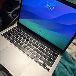 MacBook Air 13” 