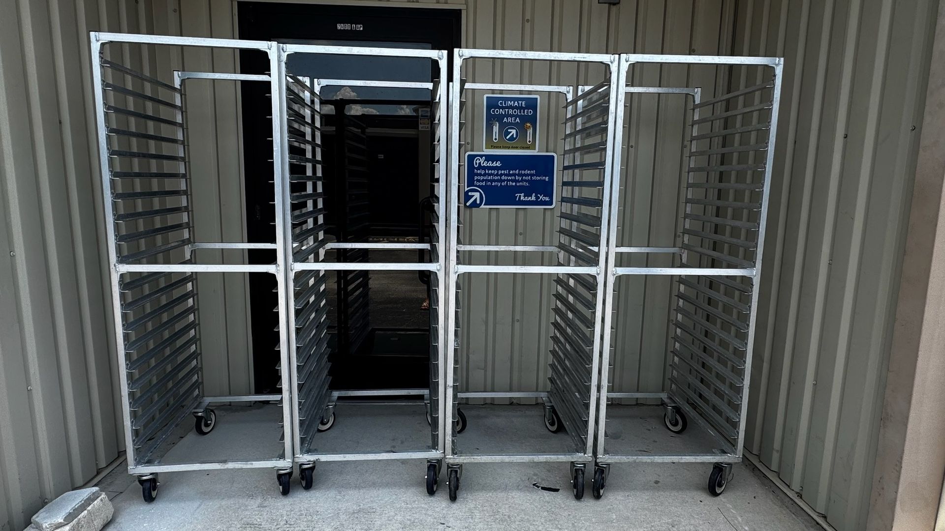 New Age 20 Pan End Load Heavy-Duty Aluminum Bun / Sheet Pan Rack