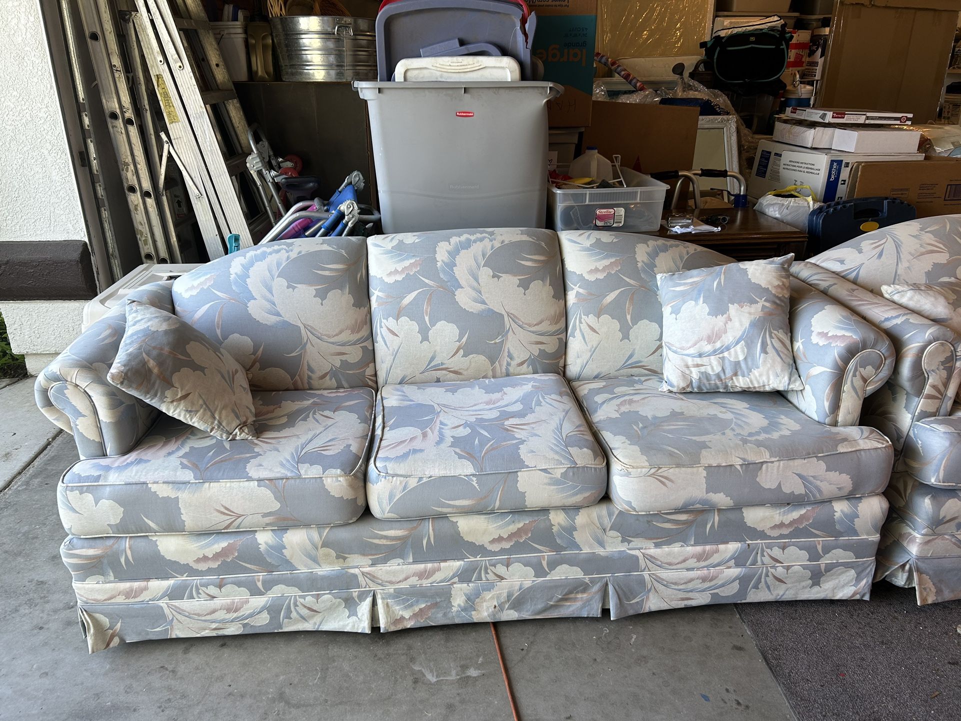 Couch and Love Seat Set