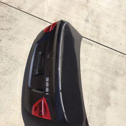 BMW 328 i Trunk Used In Great Condition