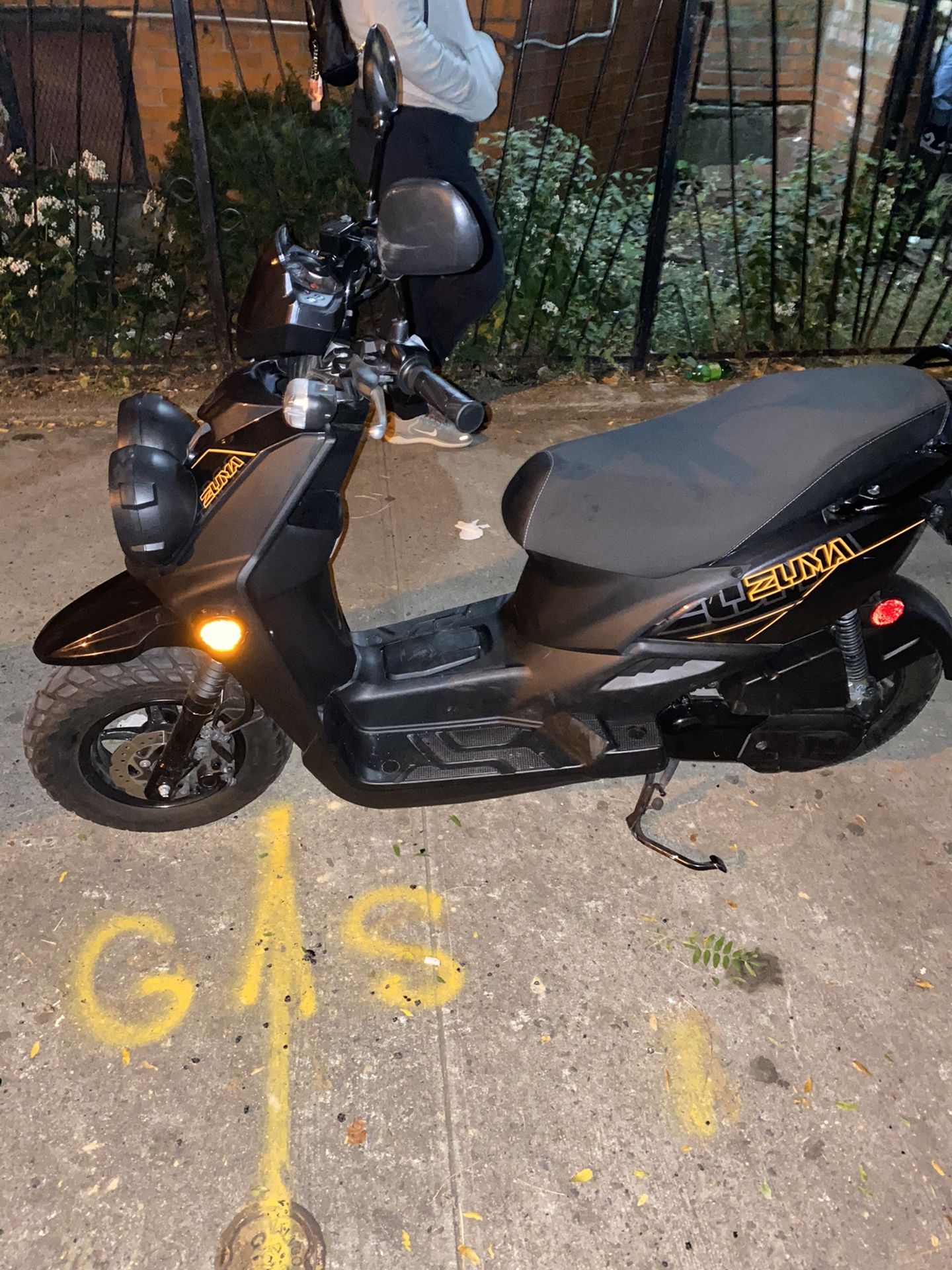 ZUMA GAS SCOOTER