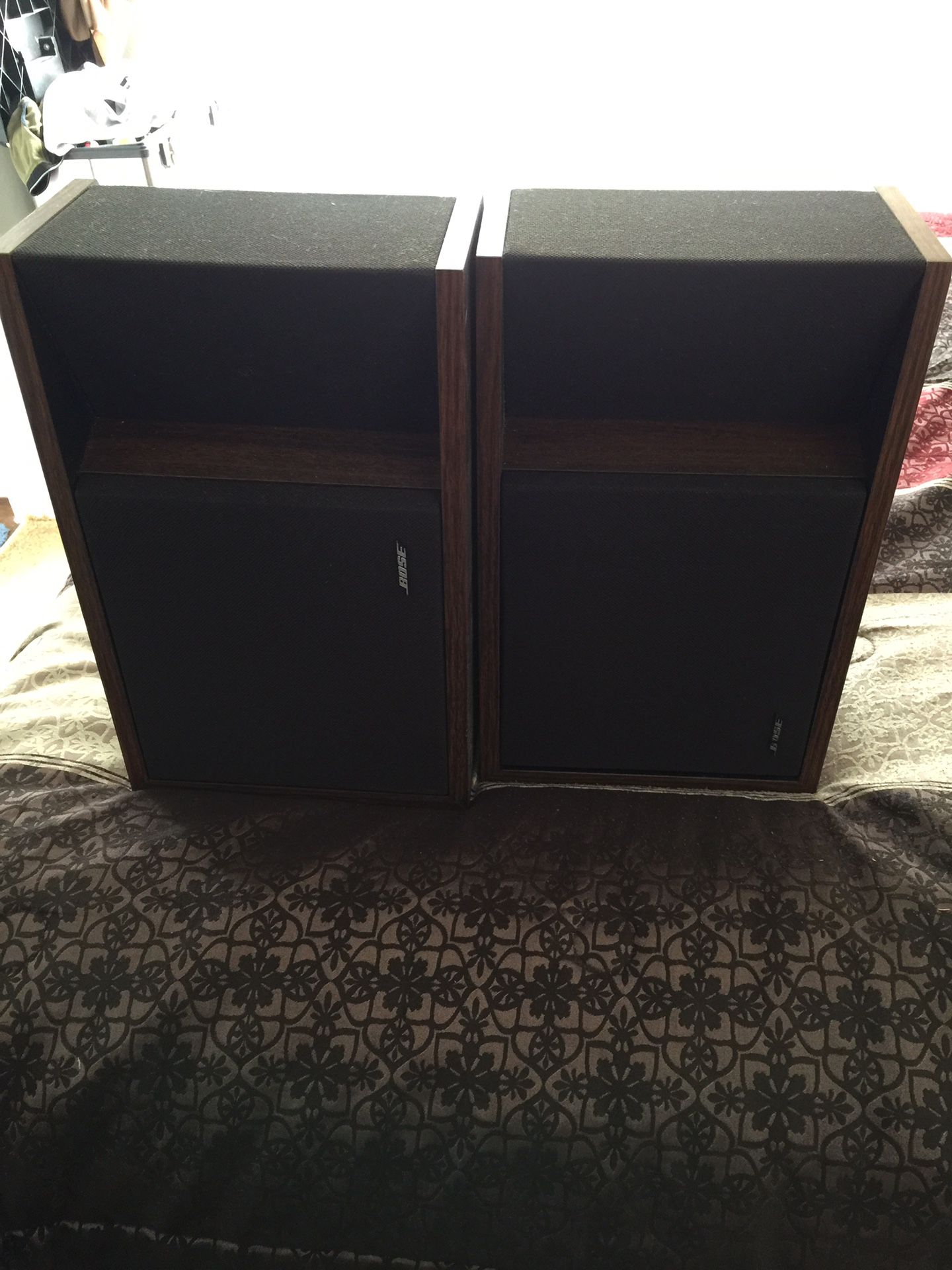 Bose speakers to pair excellent condition