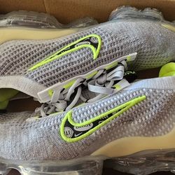 Nike VaporMax Size 9