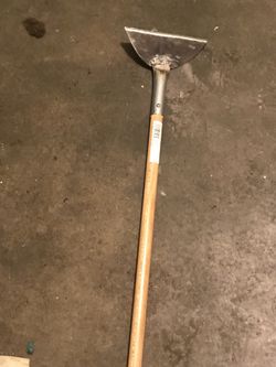 Good ideal para limpiar y remover debajo de plantas