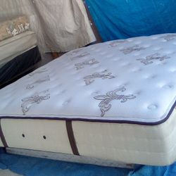 King Size Mattress (Colchon King Size)