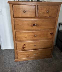 Dresser chest