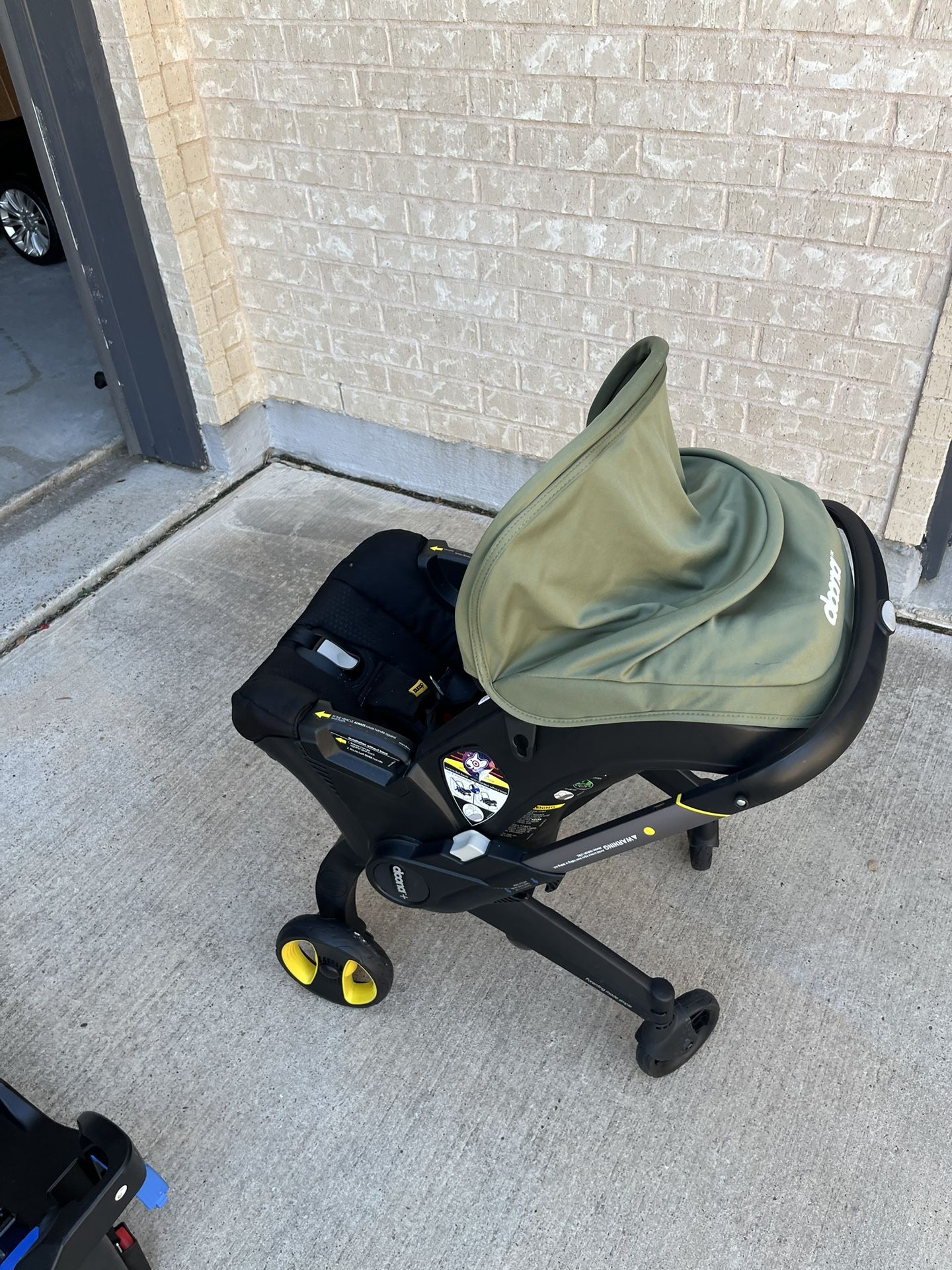 Doona Stroller/Car Seat
