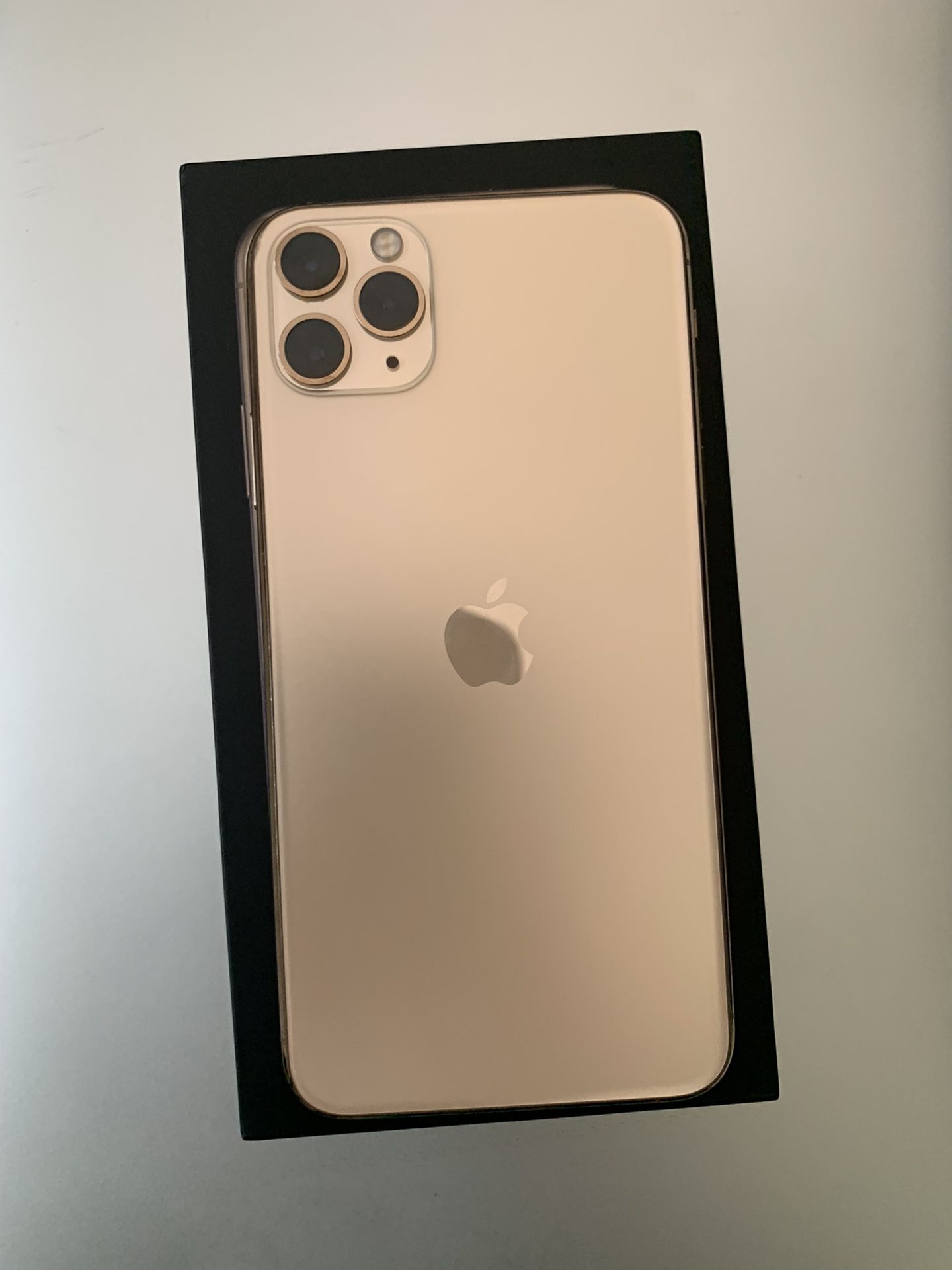 Iphone 11 Pro Max 64GB GOLD ANY CARRIER