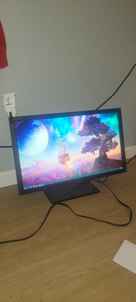 23 Inch Dell Monitor