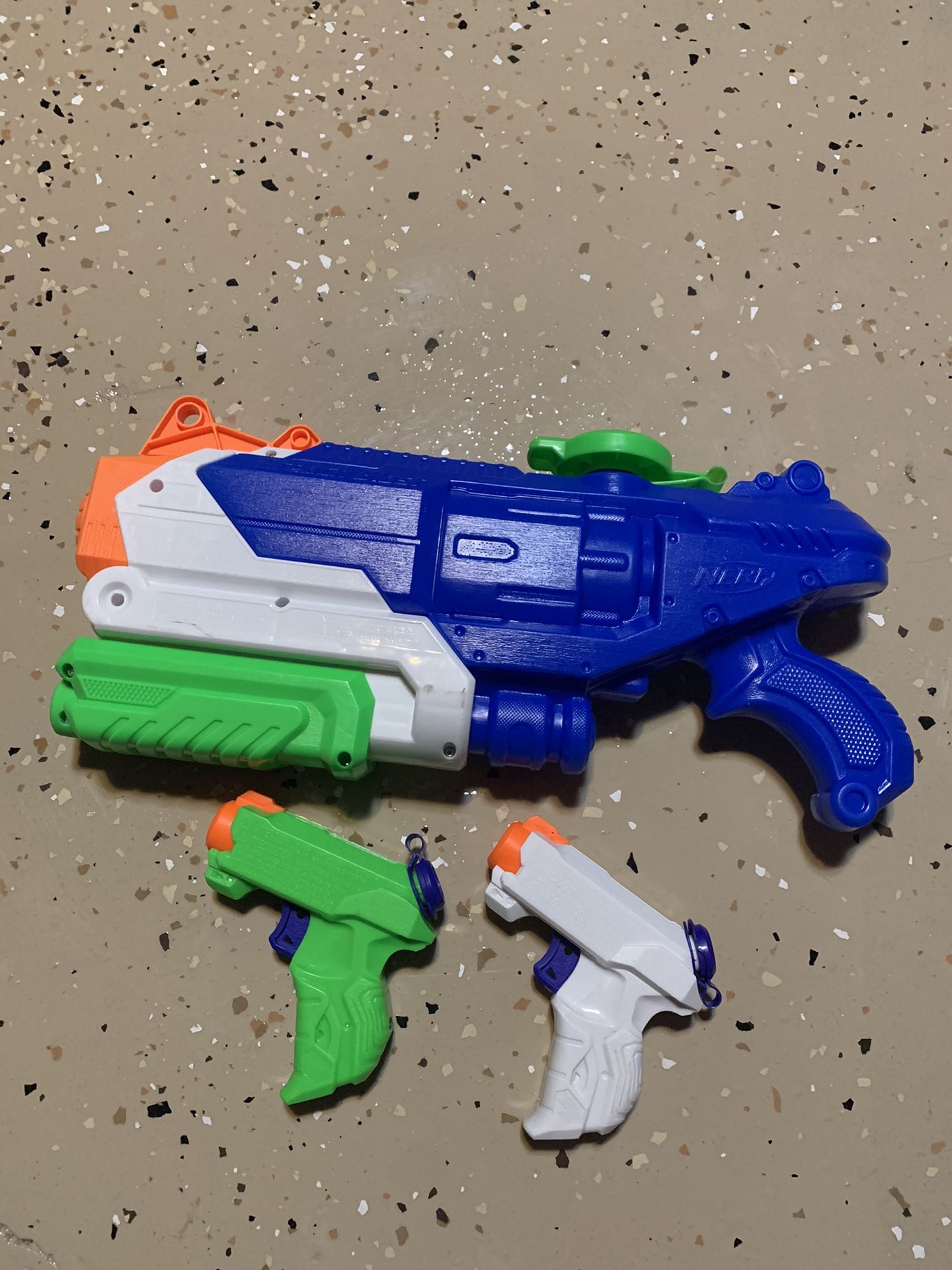 Nerf Super Soaker ZipFire & Nerf Super Soaker Breach Blast