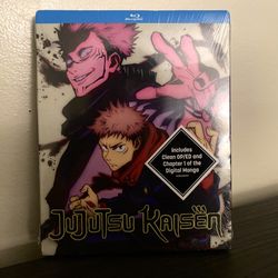 Jujutsu Kaisen First Season Blu-Ray Bundle