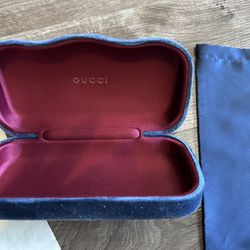 Authentic Gucci Glasses Case With Silk Clothes And Bag 