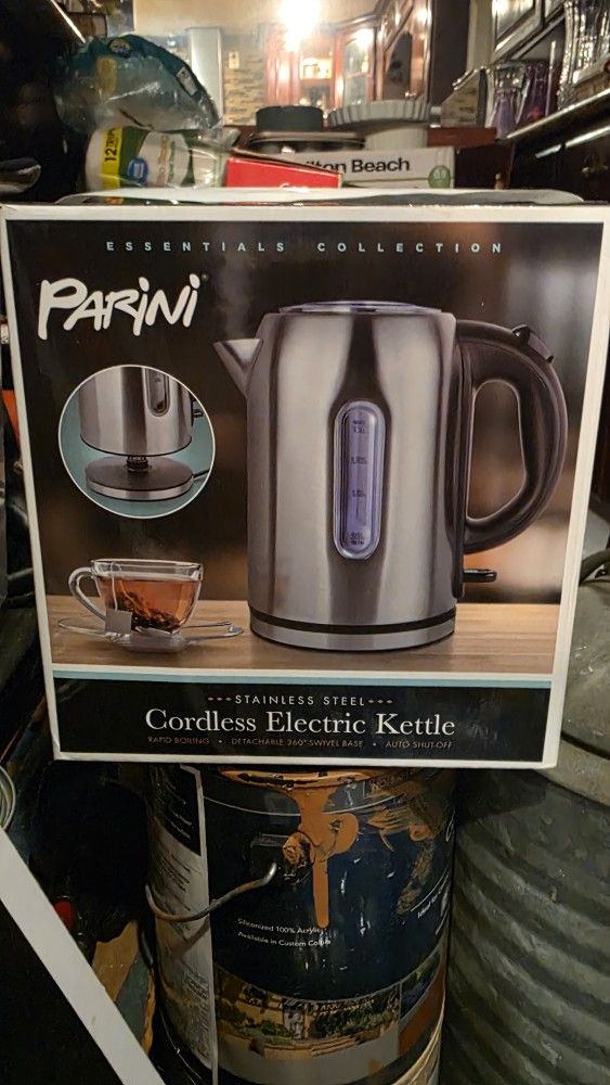 Brand New Cordless Electric Kettle 