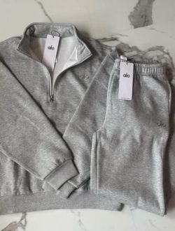 Alo Yoga Grey Sweatsuit Set NWT