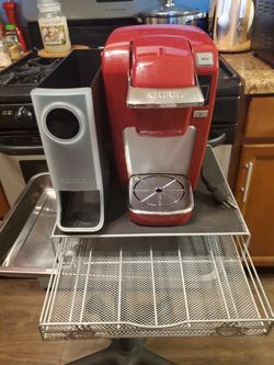 Keurig  Coffee Maker K Cup Plus K-cup Storage