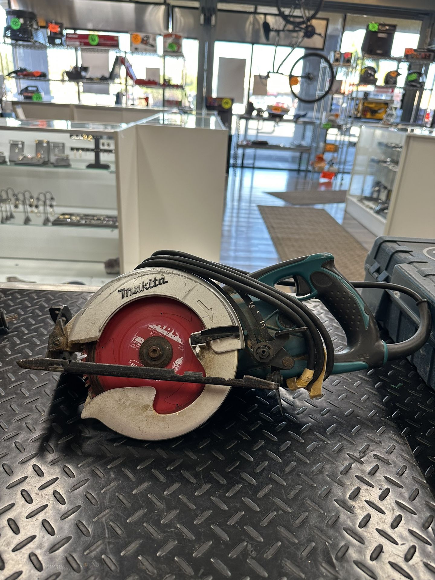 Makita Circular Saw
