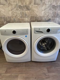 Electrolux washer and dryer laundry