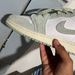 Jordan’s Lows  size 7 valuable shoes