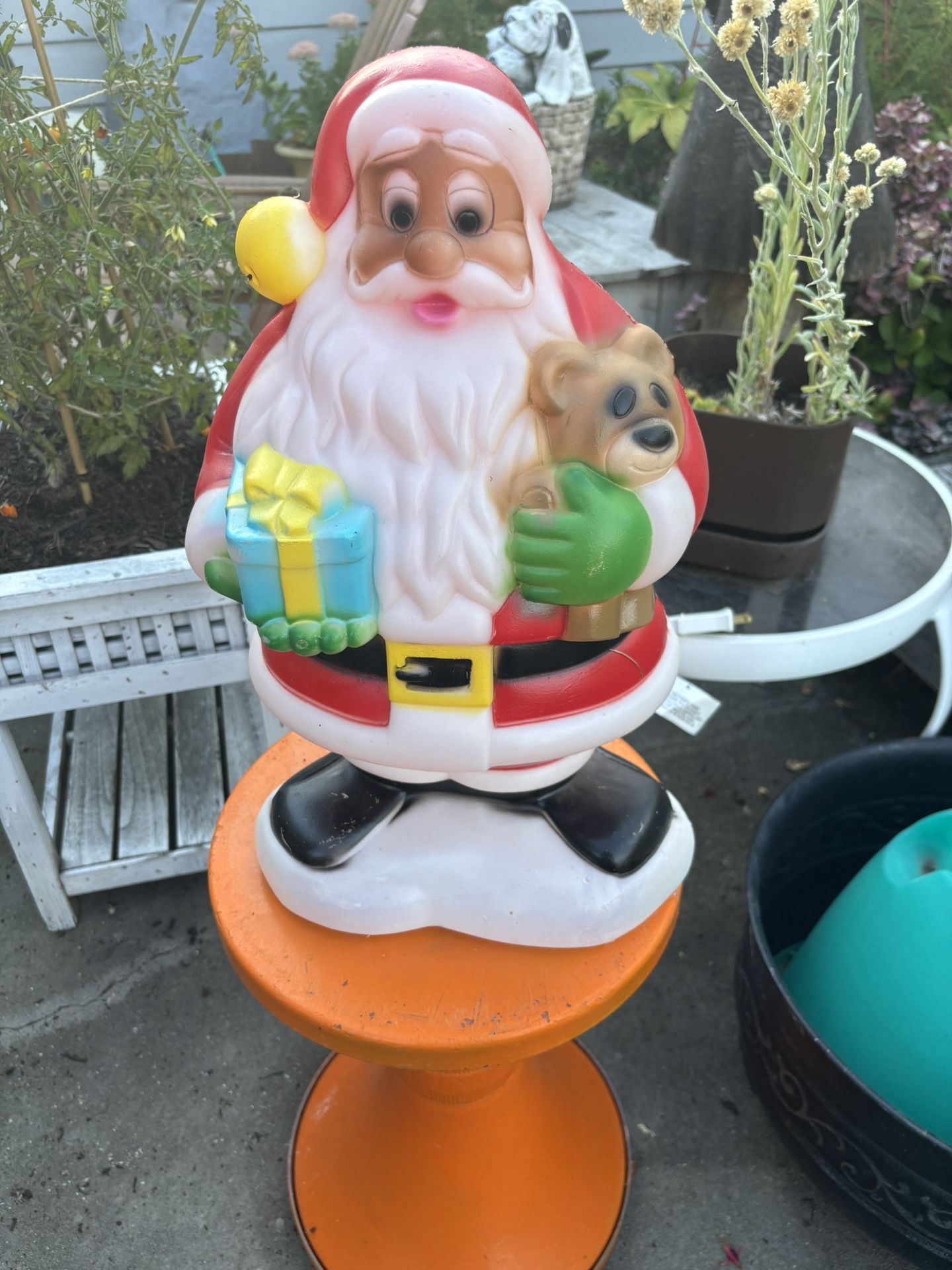 Blow Mold Santa Claus