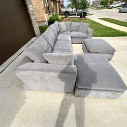 Modular Sectional With Ottoman