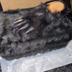 Bravest Studios Black Bear Claws 