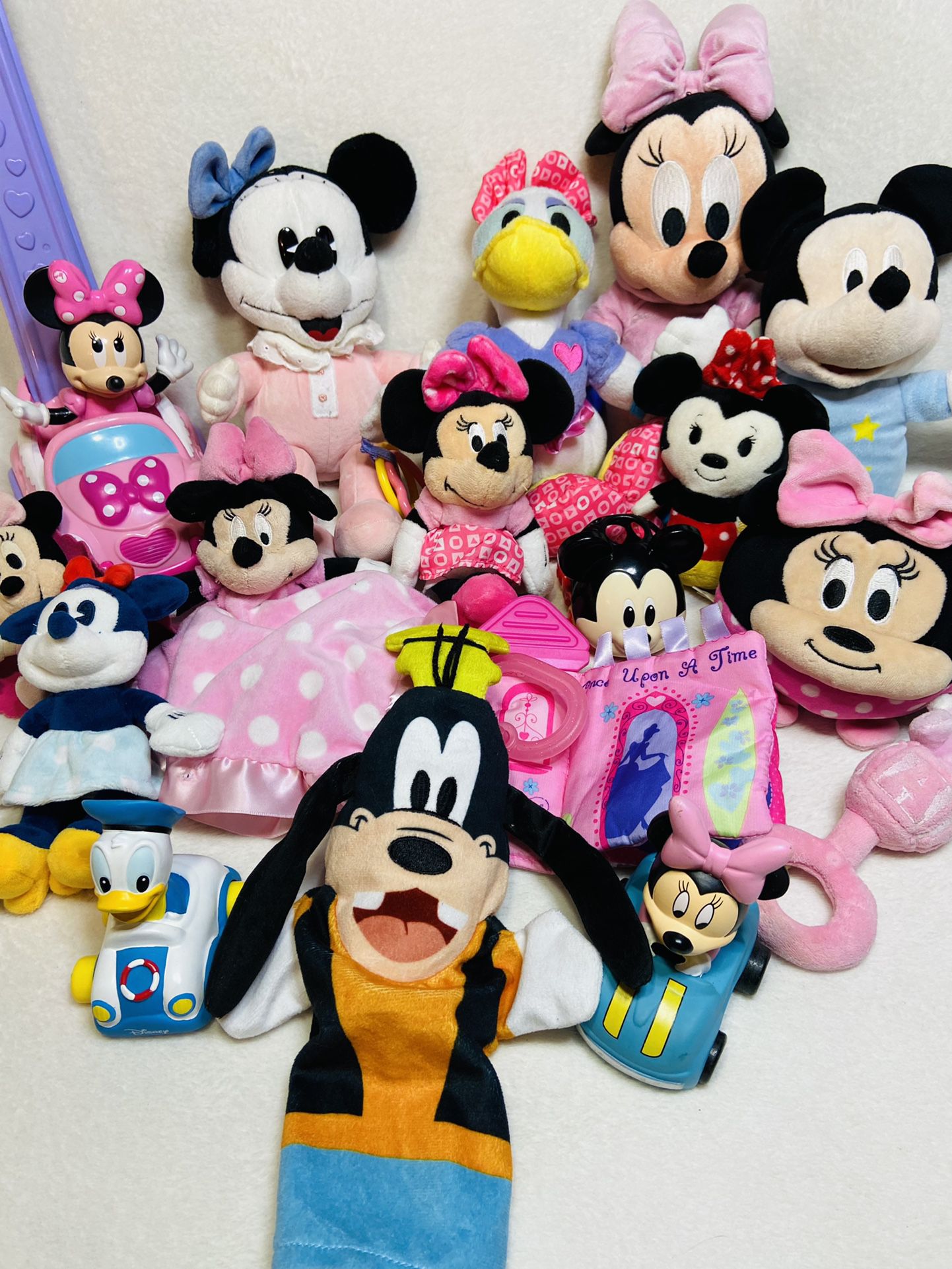 Disney Baby Toys Minnie Mouse Baby Toys Disney Nursery Decor