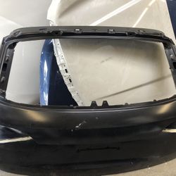 2018-2020 Audi Q5 Tailgate Liftgate Assembly