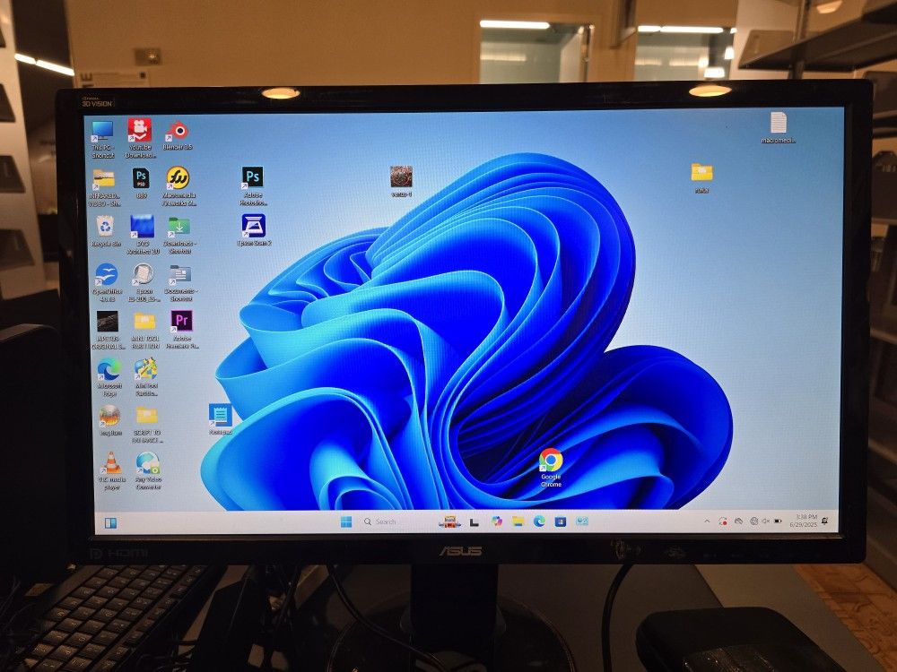 24 INCHES ASUS 3D MONITOR GAMING