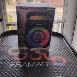 Ring Light Party Speaker