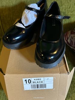 Women’s Mary Jane shoes