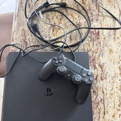 Sony PlayStation 4 Slim (500GB) + Controller + All Cables – Excellent Condition 🎮