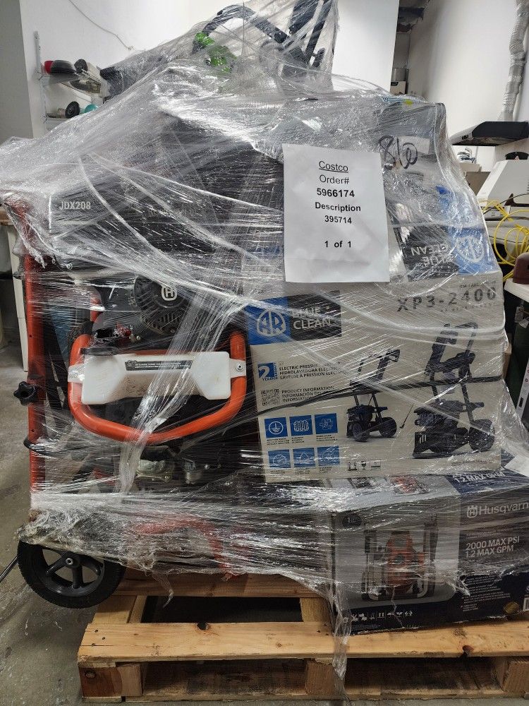 Pallet of 18 Pressure Washers