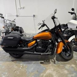 2016 SUZUKI BOULEVARD C90T 