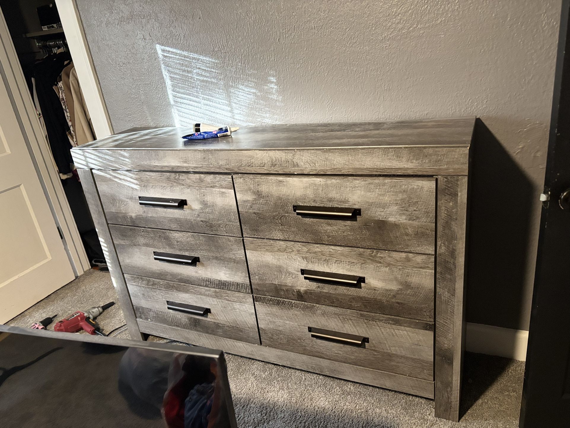 Dresser