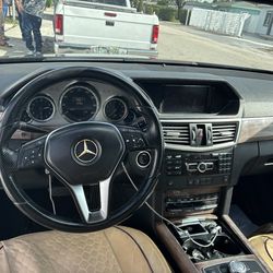 Mercedes Benz