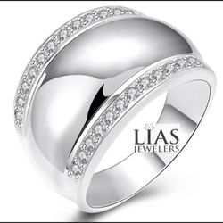 New 18k White Gold Wedding Ring 
