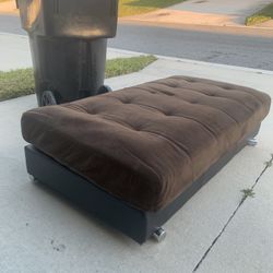 Ottoman 60x34x15