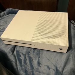 Xbox One S 1tb Used With Controller