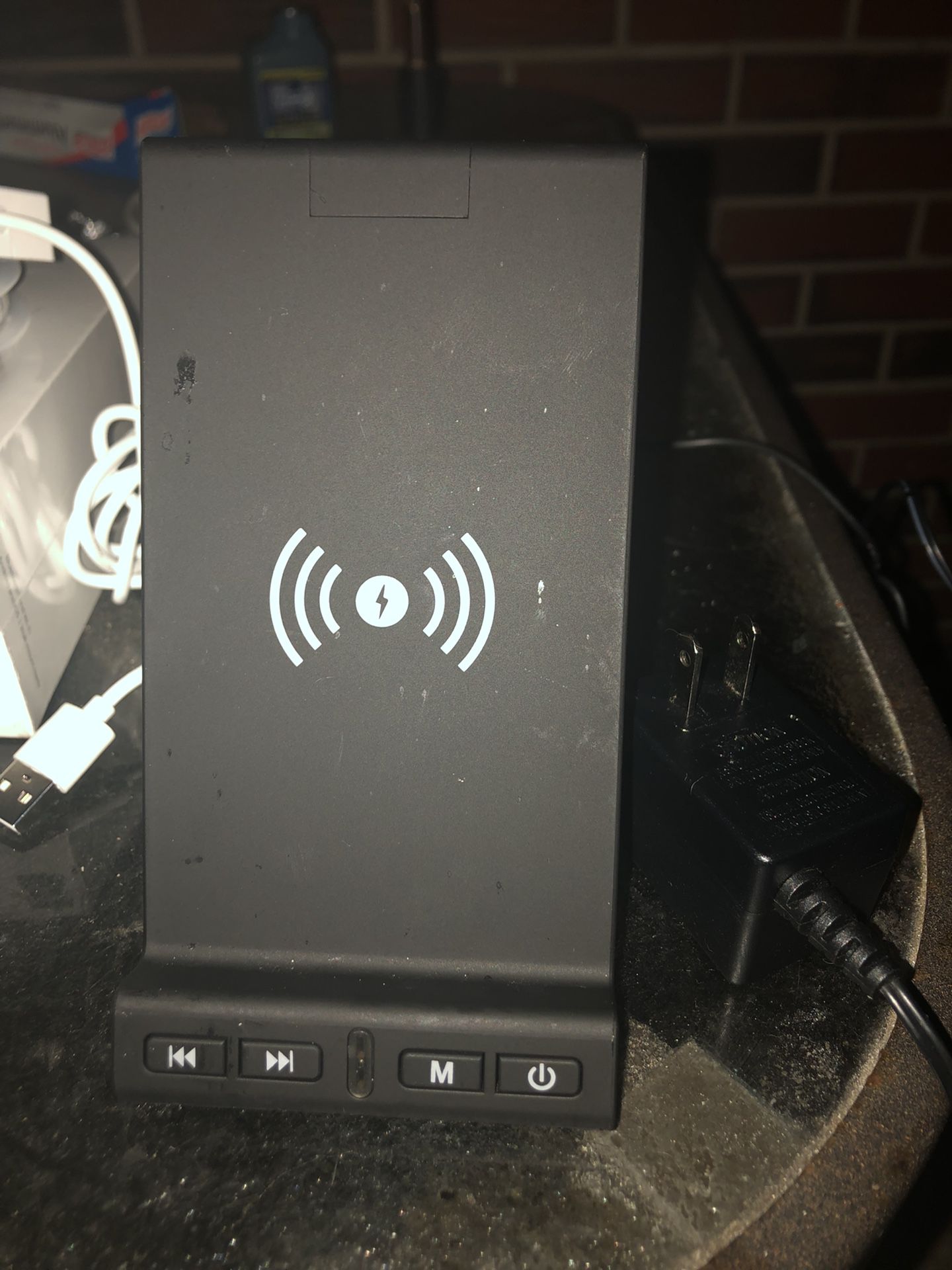 Wireless Charger Speaker