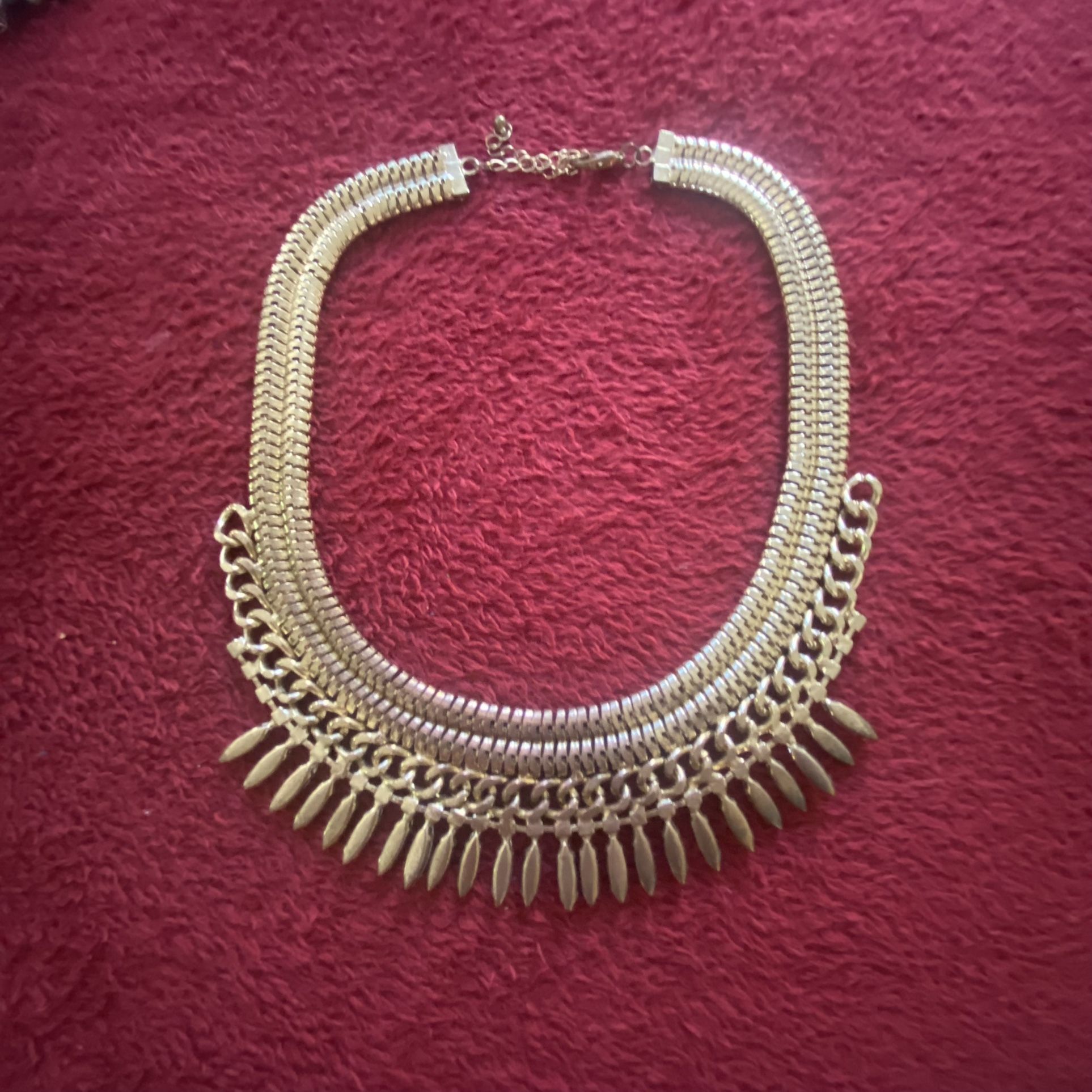 Unique Choker